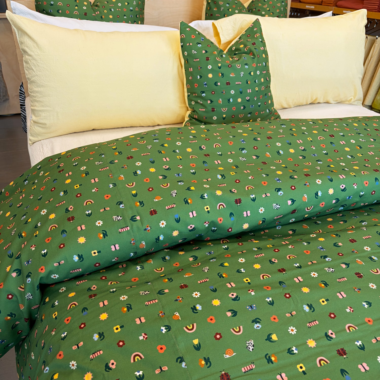 creatures print duvet cover - single - Image 2