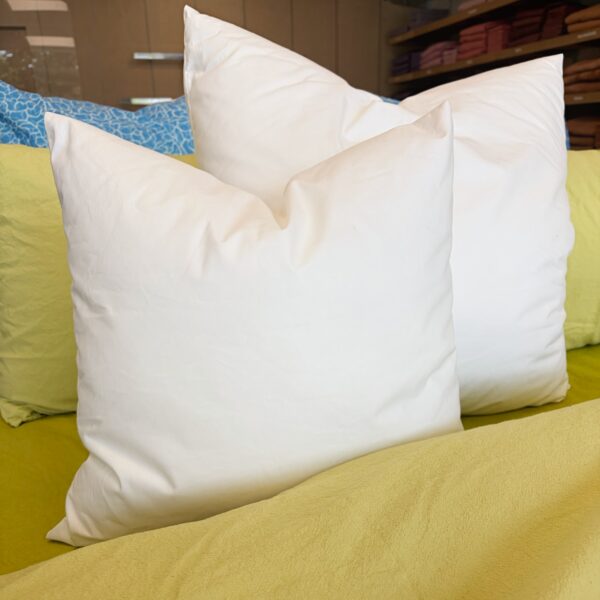 toss cushion - 18" square