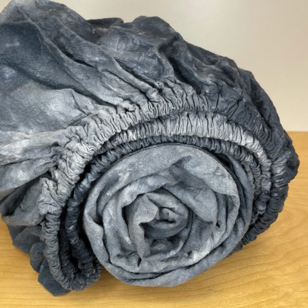 raven fitted sheet - queen